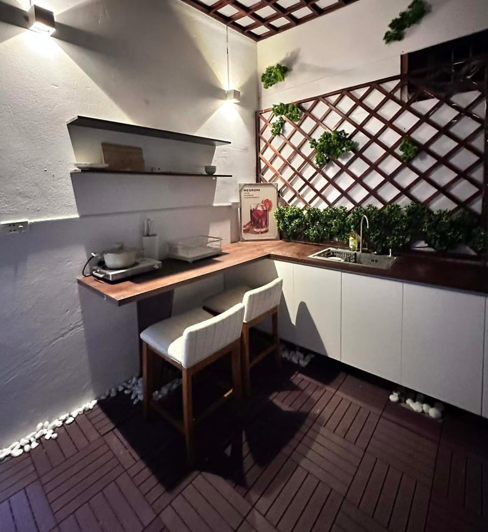 Peachy studio hanoi Apartment in Hanoi