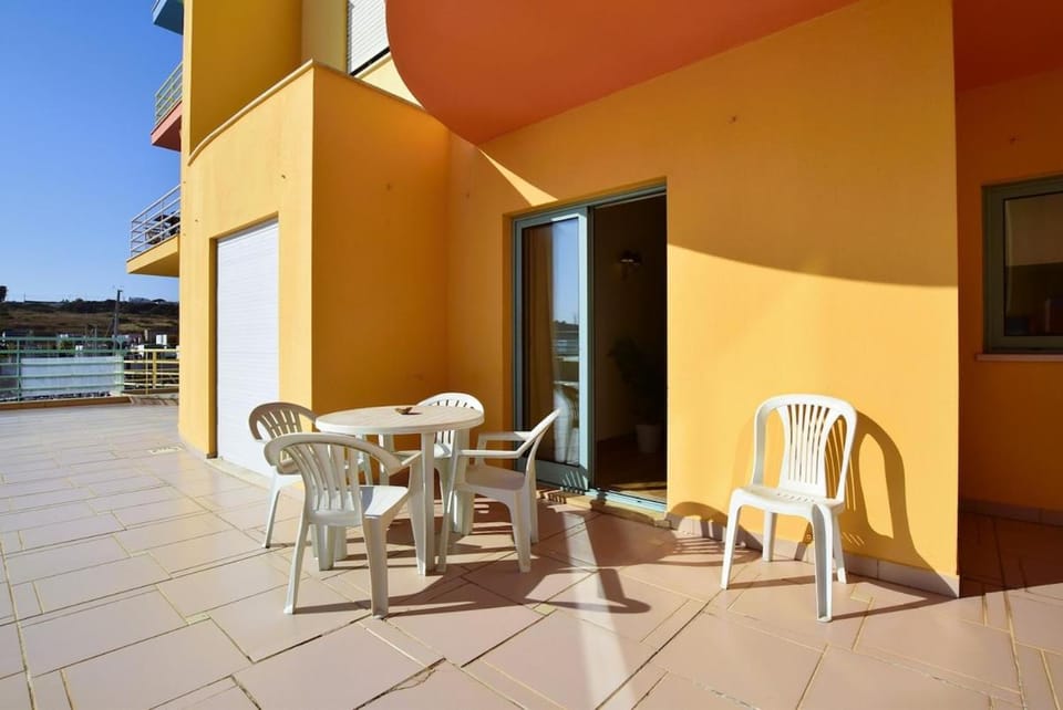 Marina Heaven TatiHomes RC Apartment in Guia