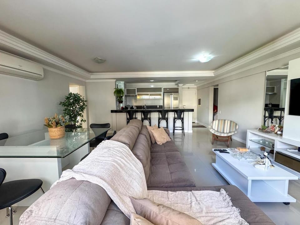Apartamento Avenida Brasil, com dois quartos em Balneário Camboriú Apartment in Camboriú