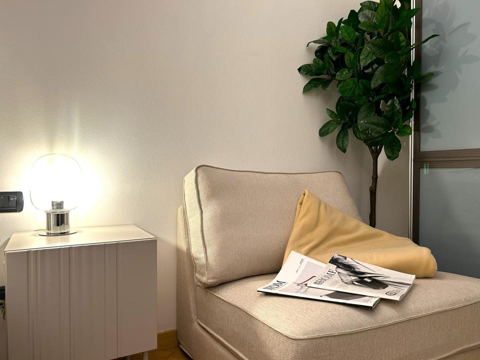 The Secret Garden Suite - soli 100 m dalla metropolitana Apartment in Milan