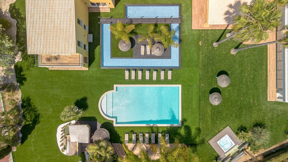 Day, Bird's eye view, Garden, Pool view, Swimming pool, sunbed