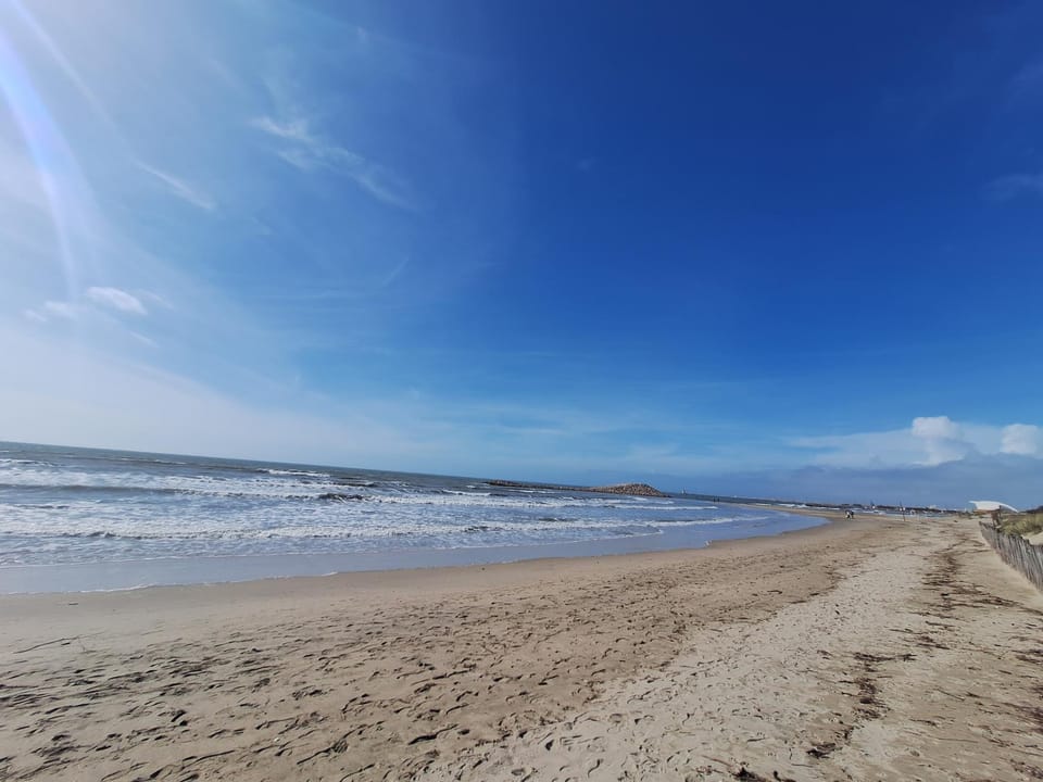 Beach, On site