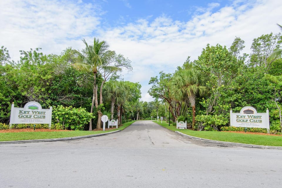 A SANCTUARY HOME House in Stock Island