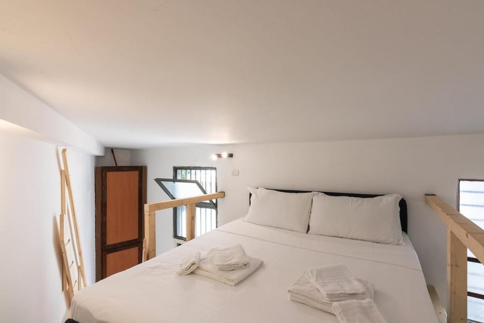 Easy loft next to Loreto metro stop Apartment in Milan