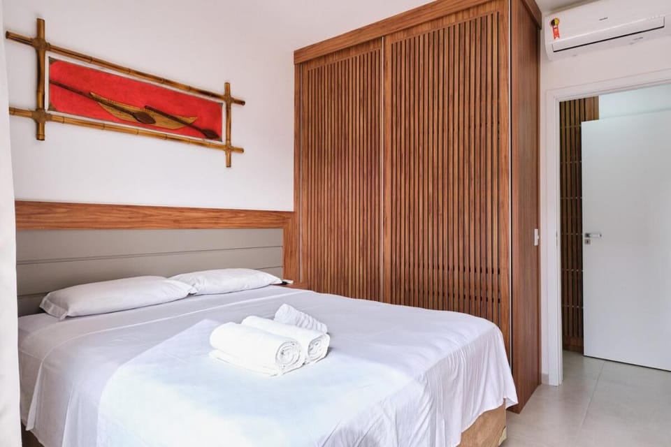 12 ITAJOBI - Hugo e Samira · Apto Novo. Roupas de cama, Wi-Fi, A/C e piscina Apartment in Ubatuba