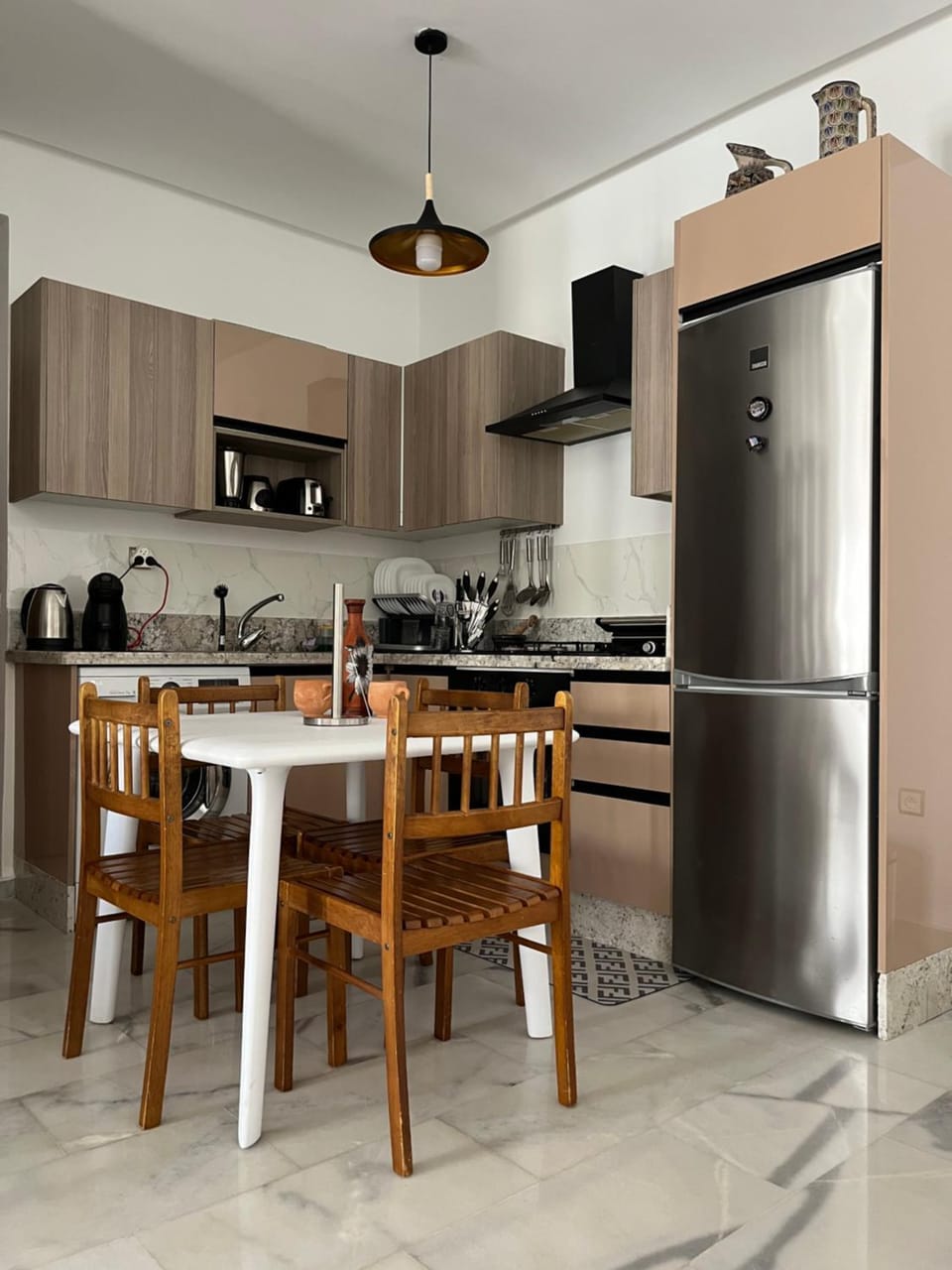 Kitchen or kitchenette, Dining area, oven, toaster