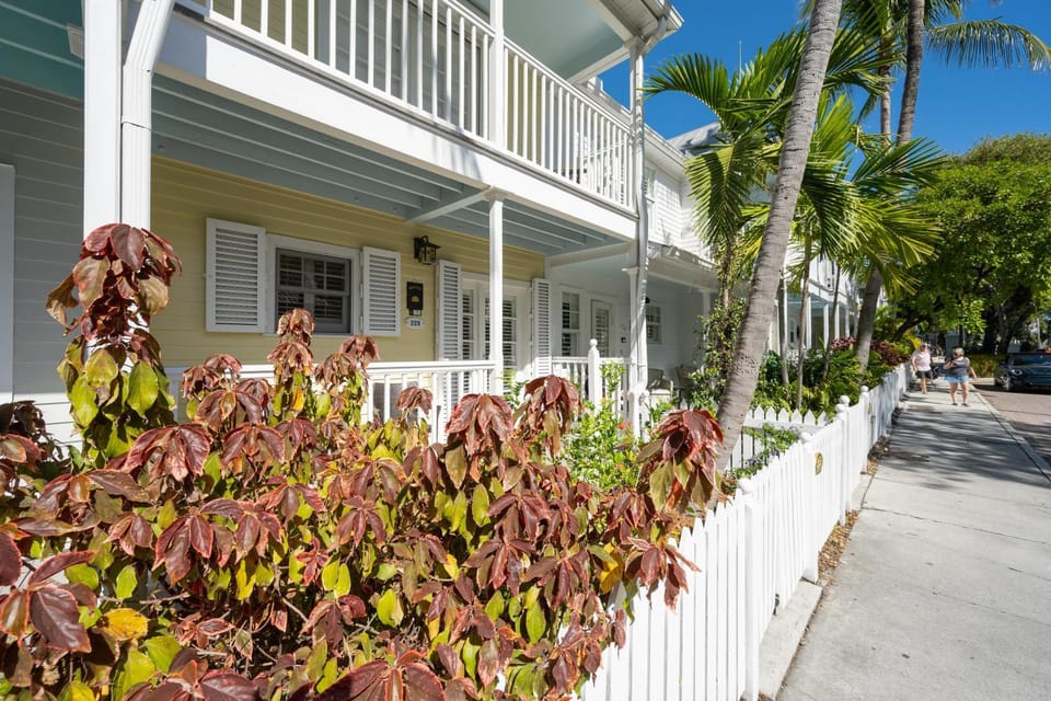 HIGH TIDE House in Key West