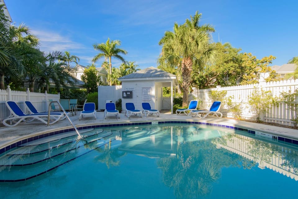 ISLAND OASIS House in Key West