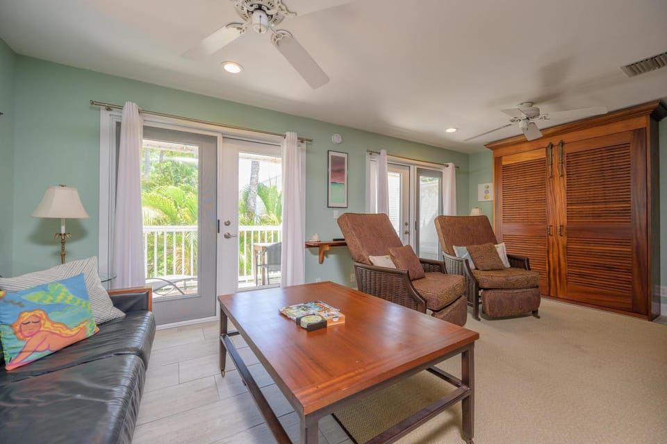ROYAL POINCIANA WEEKLY RENTAL! House in Key West