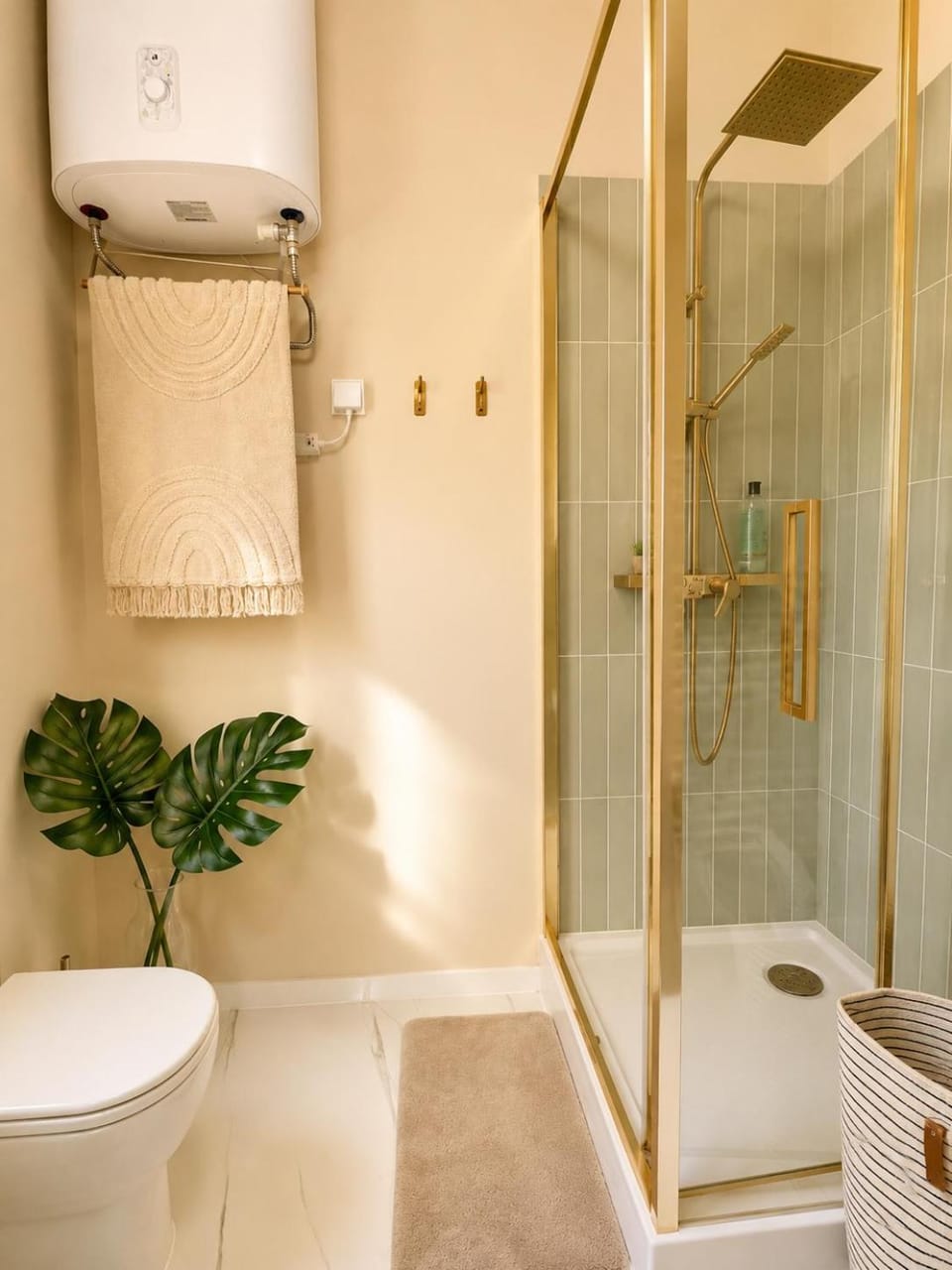Shower, Bathroom, towels