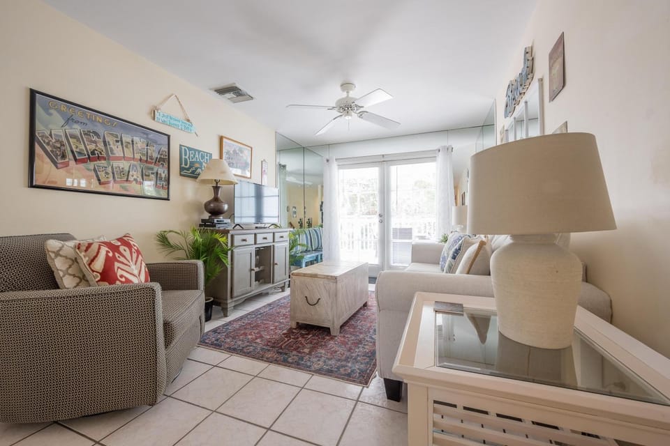 A SOUTHARD PEARL House in Key West