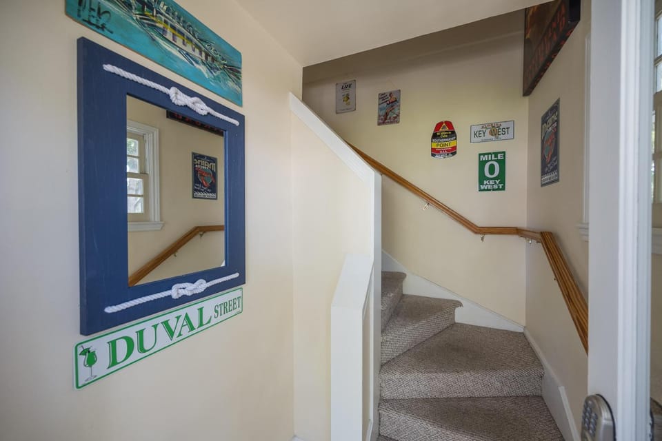 A SOUTHARD PEARL House in Key West