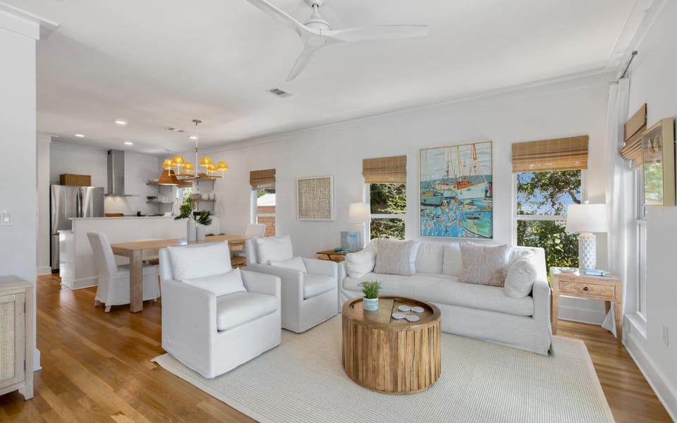Cottage Breeze House in Seacrest