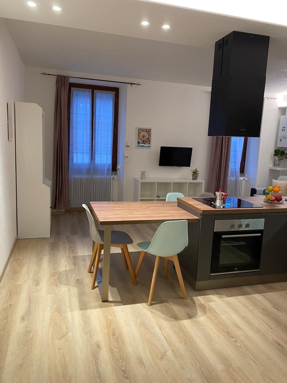 Casa FATA MELANIA-free parking-self check in Apartment in Lombardy