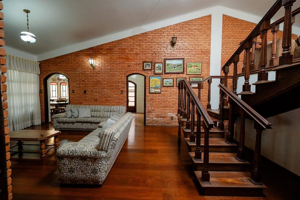Casa Colonial Espaçosa com Piscina eVista incrivel House in State of São Paulo