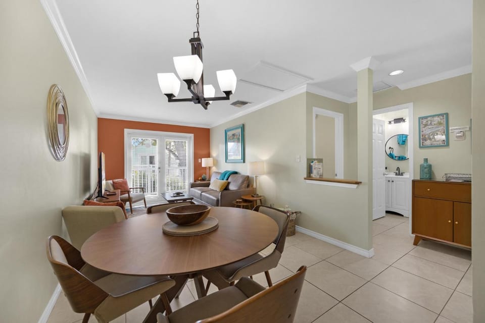 A BIRD'S EYE VIEW House in Key West