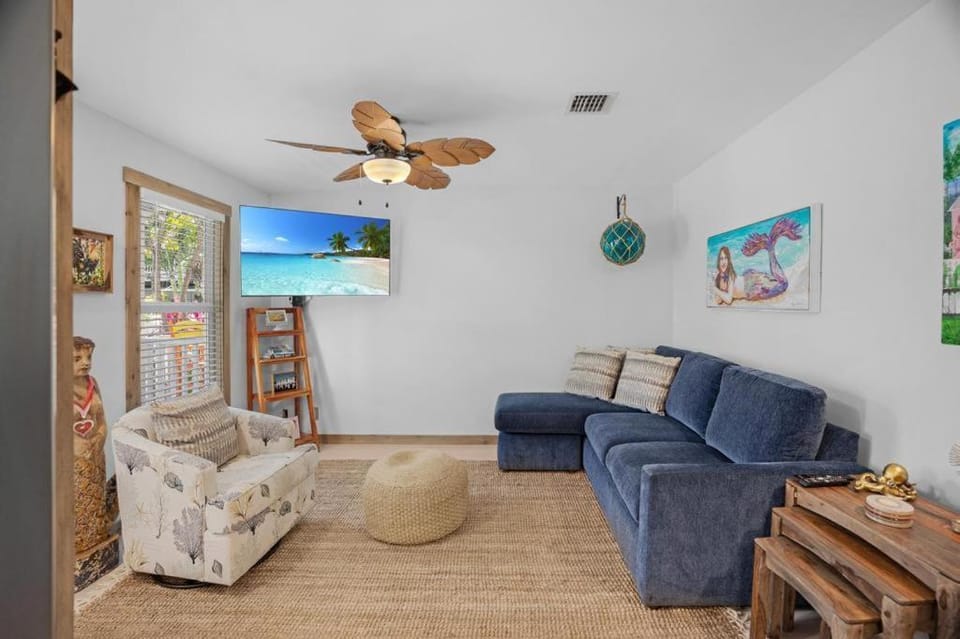 A FISH BOWL TOO House in Key West