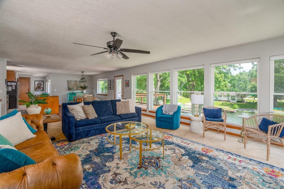 Waterfront 3BR Loft w Dock on Lake of Egypt House in Lake of Egypt