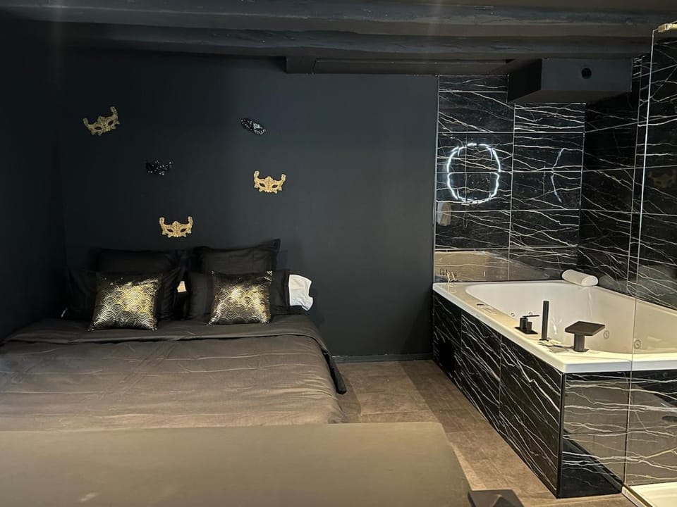 Le Lux Nantes Centre Apartment in Nantes