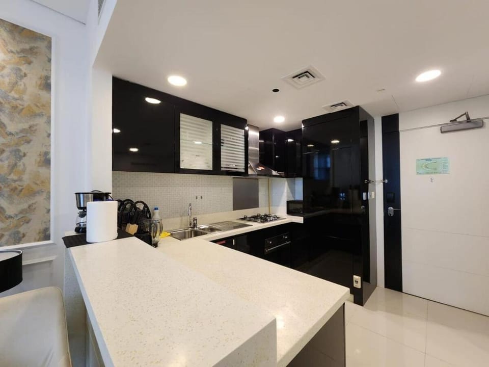 Golden Grove 1 Bhk Bays Edge 1 Business bay Apartment in Dubai