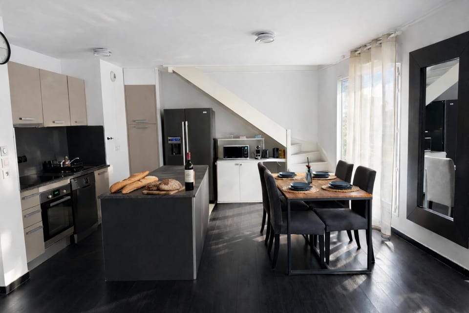 Paris Disney Home Premium Duplex Apartment in Île-de-France