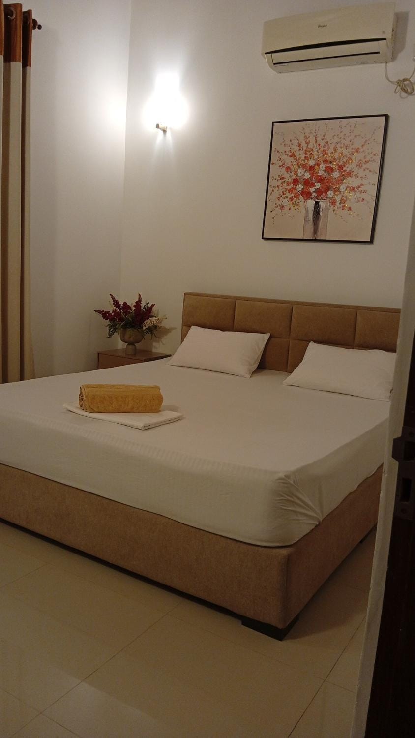 Bed, Bedroom, air conditioner