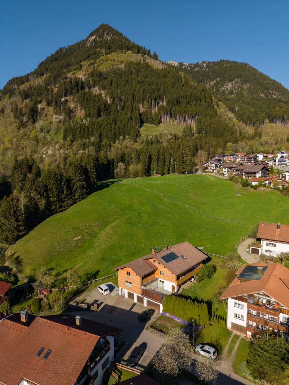 Property building, Natural landscape, Bird's eye view, Mountain view
