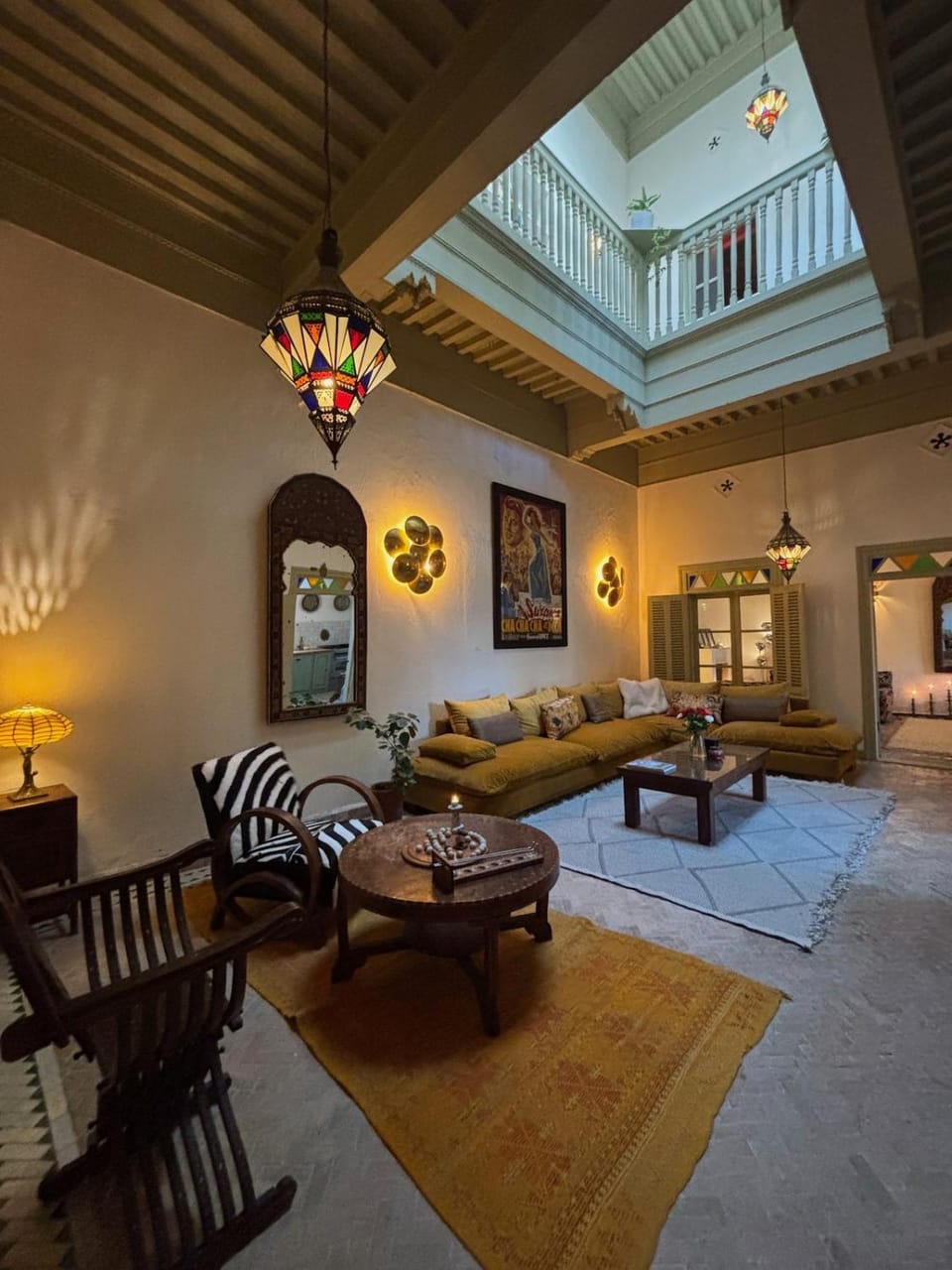 Living room, Seating area