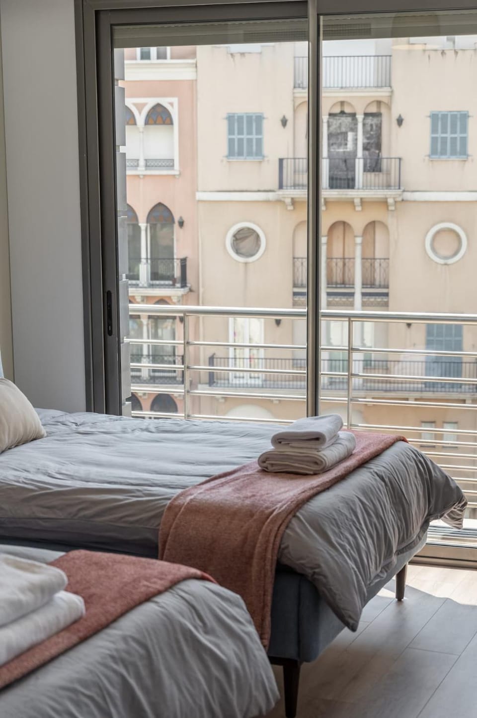 Lovely 2 Bedroom Apartment in Saifi Apartment in Africa