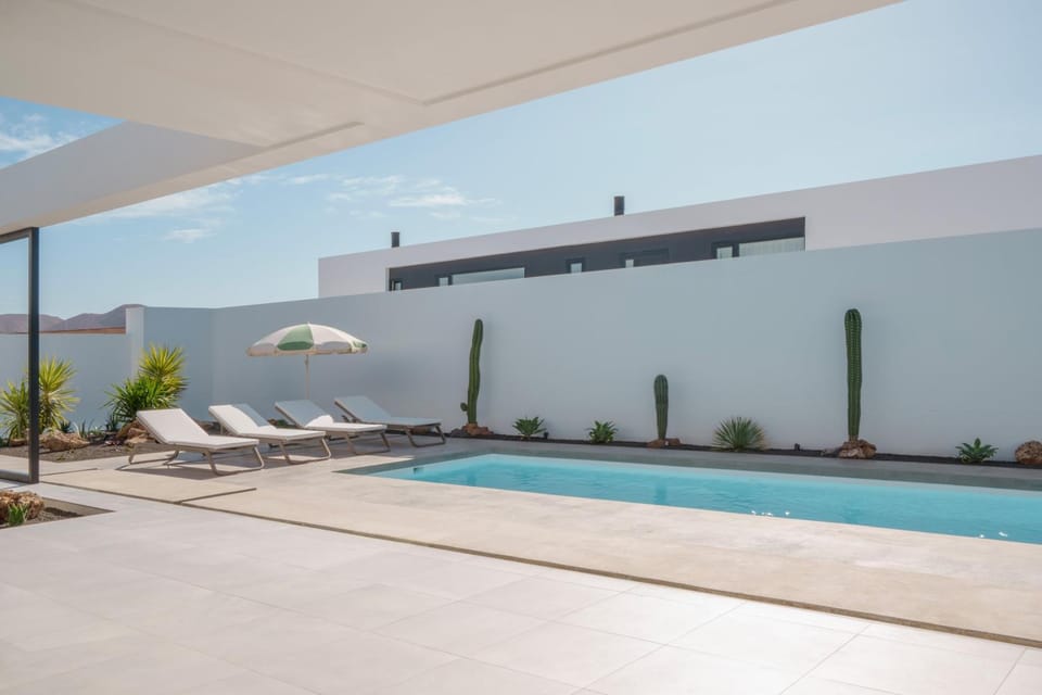 Patio, Off site, Day, Balcony/Terrace, Pool view, Swimming pool, sunbed