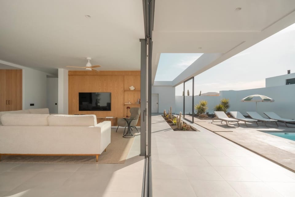 Off site, TV and multimedia, Balcony/Terrace, Living room, Lounge or bar, Pool view, Swimming pool, sunbed
