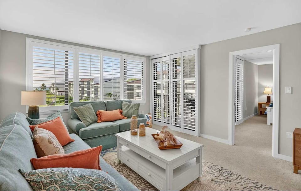 Loggerhead 363- Gorgeous Oceanfront Residence House in Sanibel Island