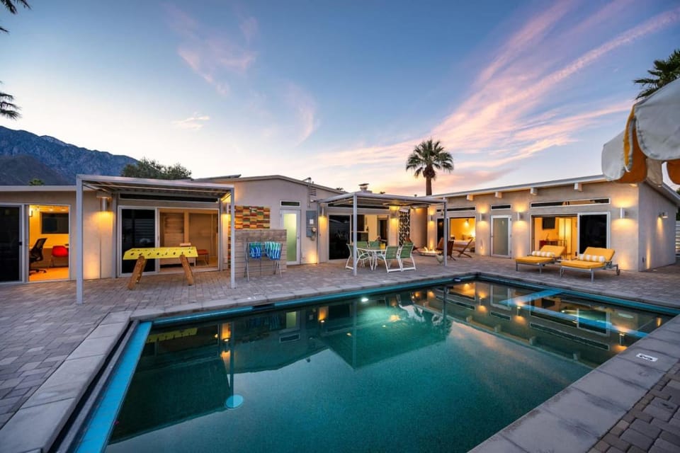 Pool view, Swimming pool
