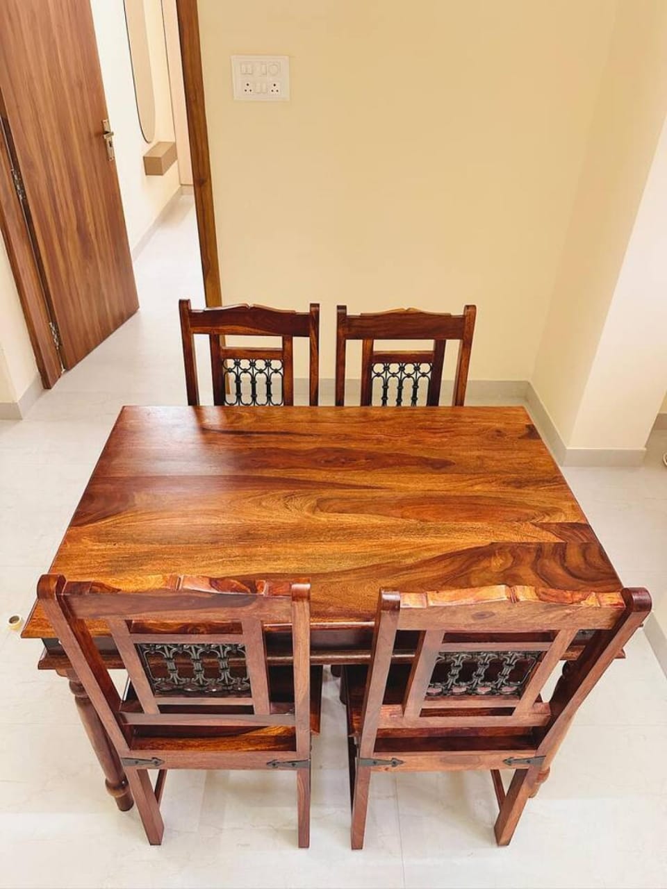 Crane House - Spacious 2BHK AC Flat by Bleisure House in Pune