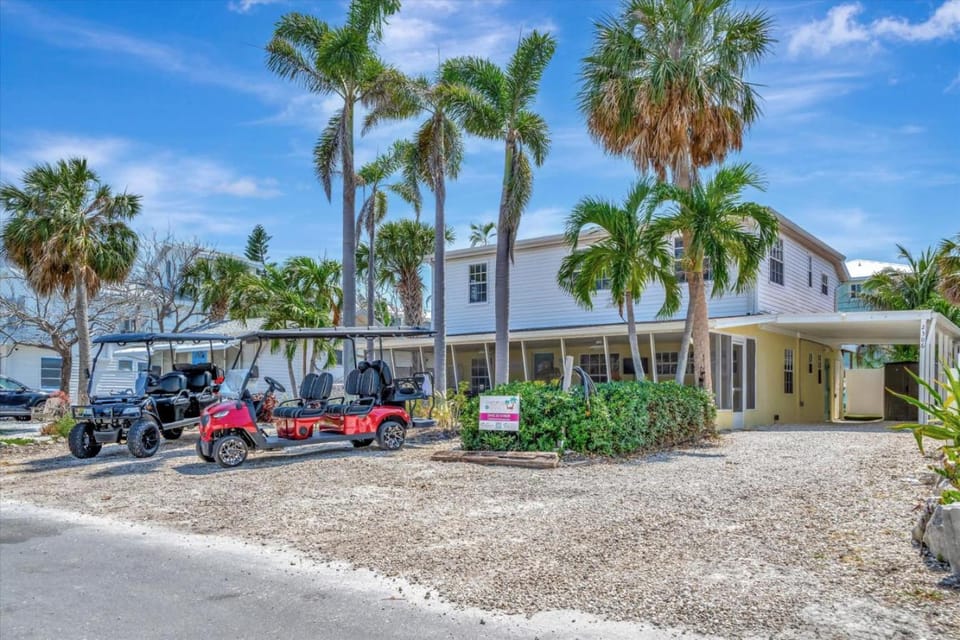 Property building, Parking