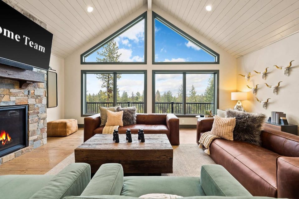 Luxe Mtn Retreat Near Flathead Lake & Glacier Park House in Lakeside