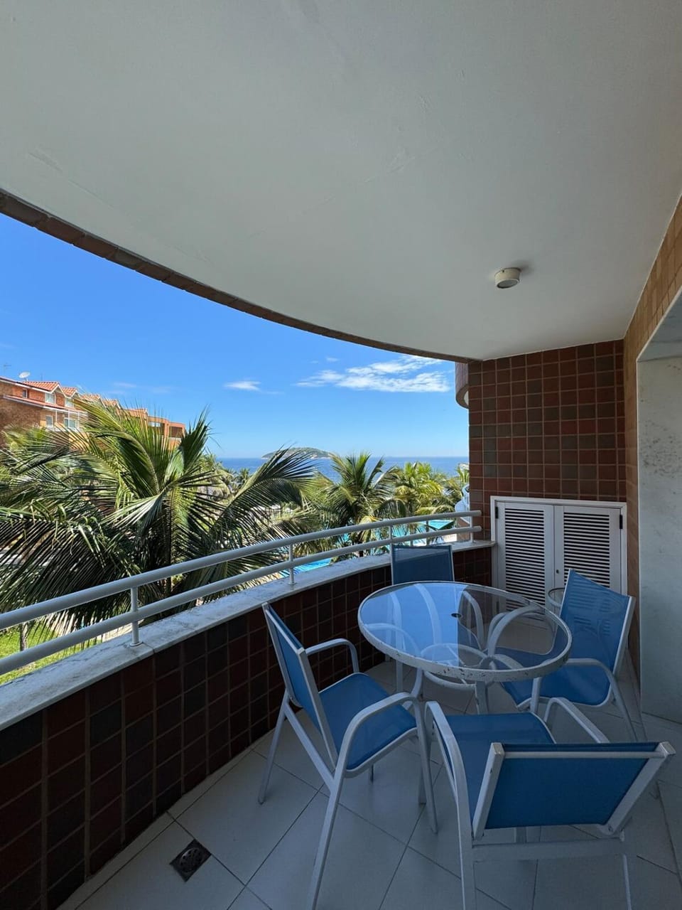 Oceanside Camboinhas Beachfront Apartment in Niterói