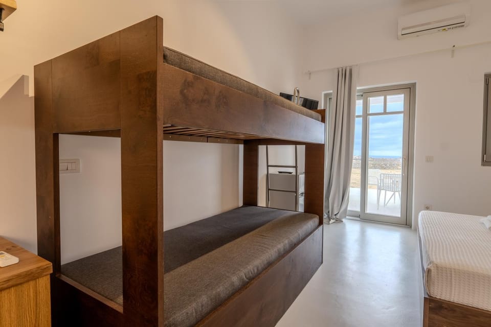 Bed, Bedroom, bunk bed