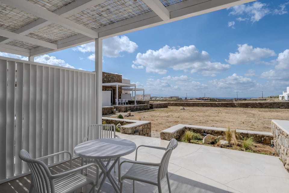 Patio, Day, Natural landscape, View (from property/room), Balcony/Terrace