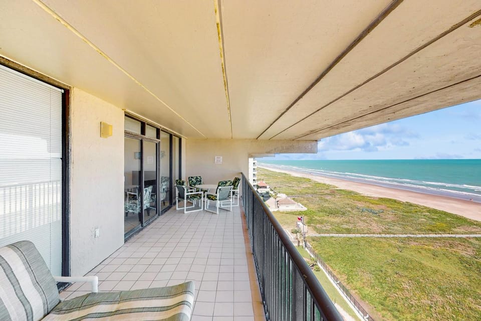 10th-Floor 3BR w/ Balcony: Suntide III - Unit 1006 House in South Padre Island
