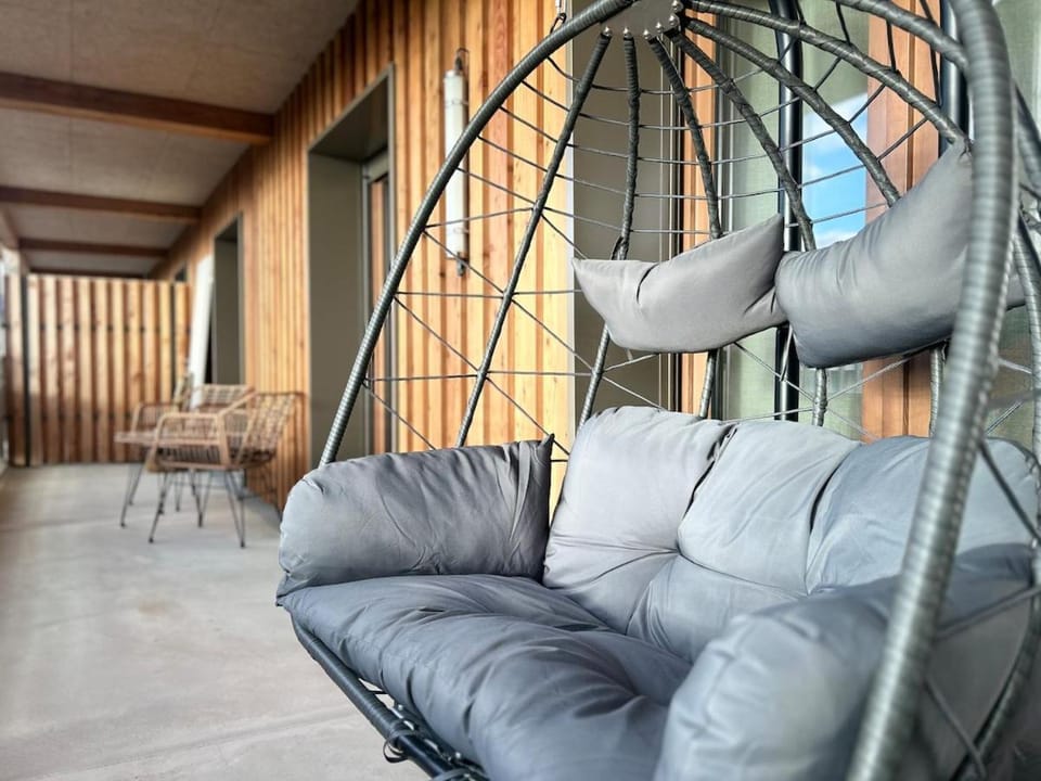 Balcony/Terrace, Balcony/Terrace