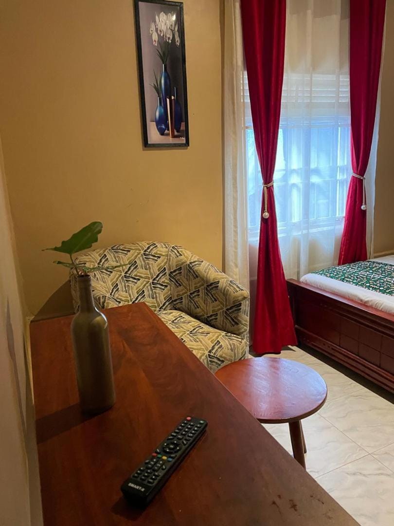 Binyuma Suites Motel Hotel in Kampala