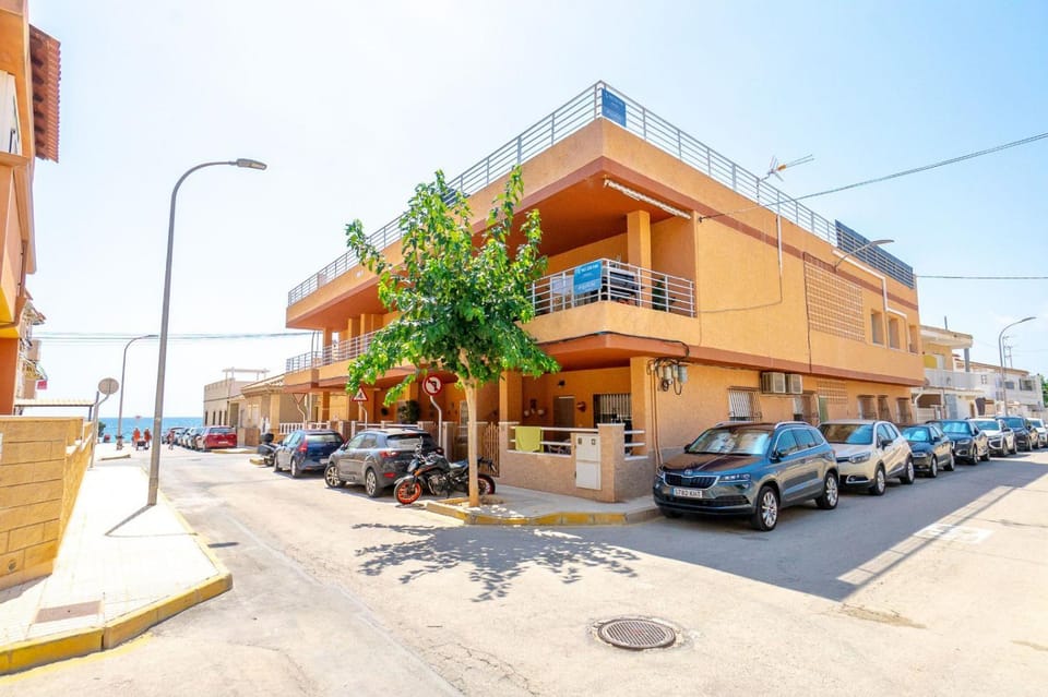 Property building, Street view