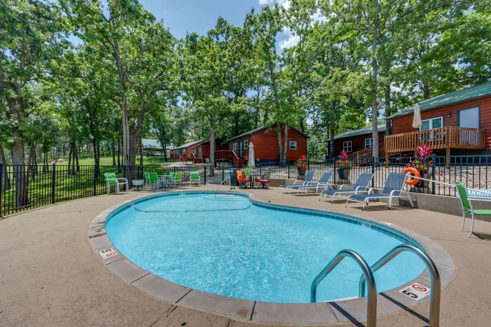 Stunning Views! Table Rock Lake Cabin Near Marina Cabin in Shell Knob