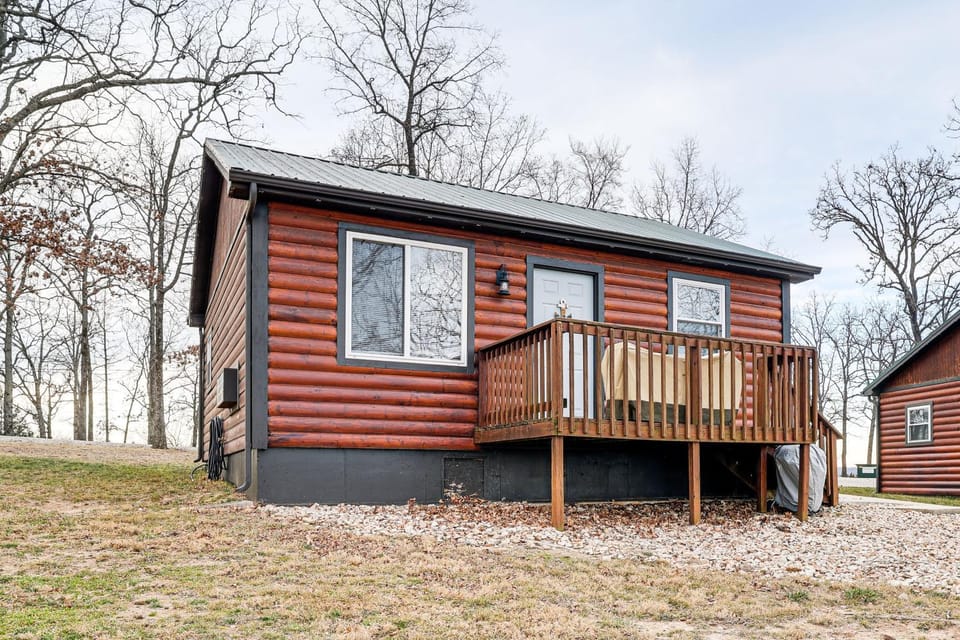 Stunning Views! Table Rock Lake Cabin Near Marina Cabin in Shell Knob