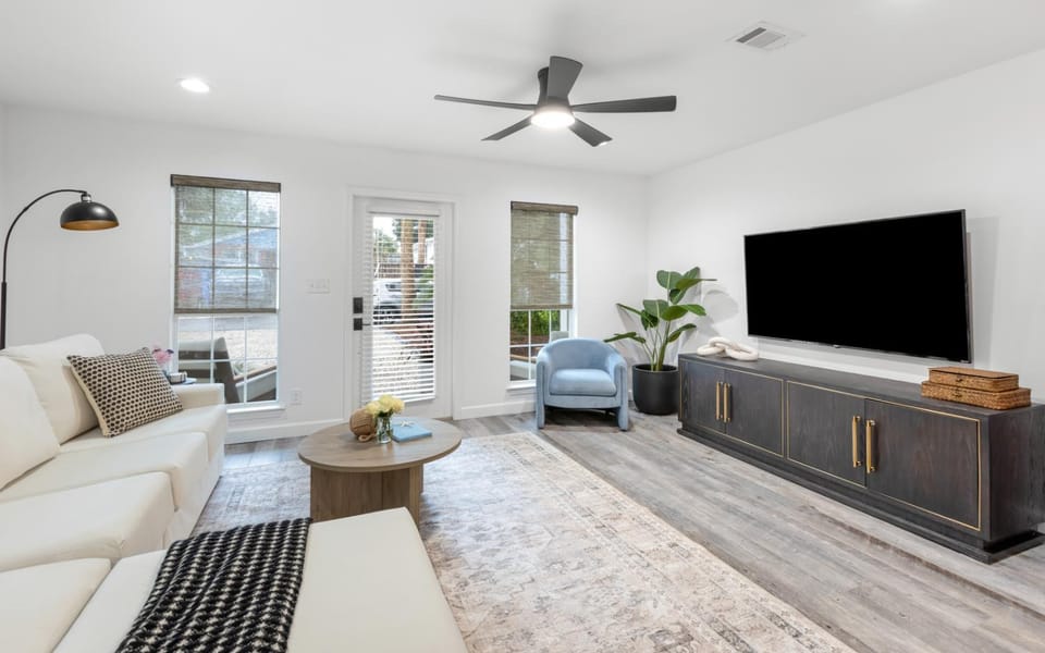 Seaside Noir House in South Walton County
