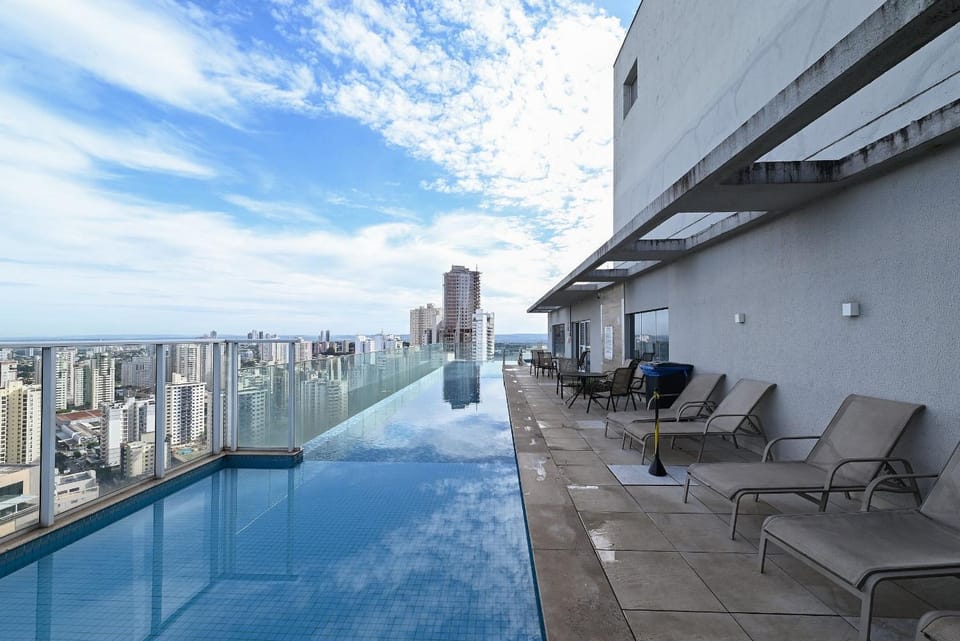 View (from property/room), Balcony/Terrace, City view, Swimming pool, Swimming pool, sunbed