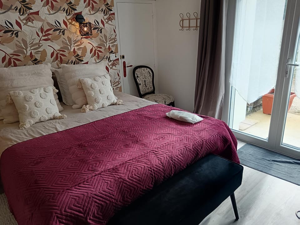 studio Lise Marion, calme,climatisé, parking privé Apartment in Jura