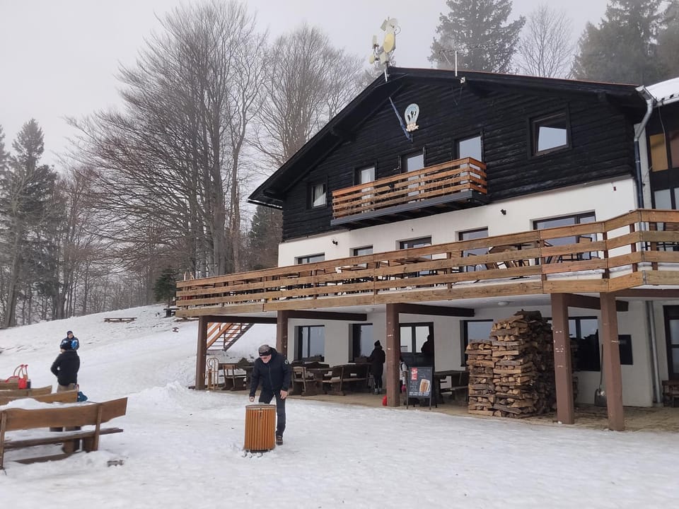 Planinski dom Kal Apartment in Slovenia