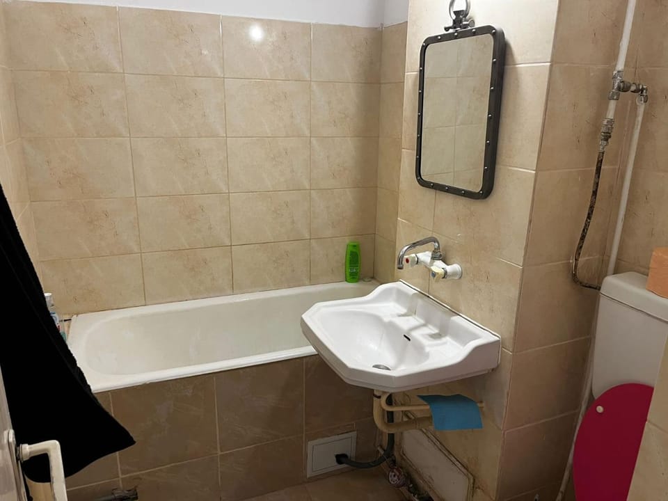 Ploiesti Apartment in Prahova, Romania
